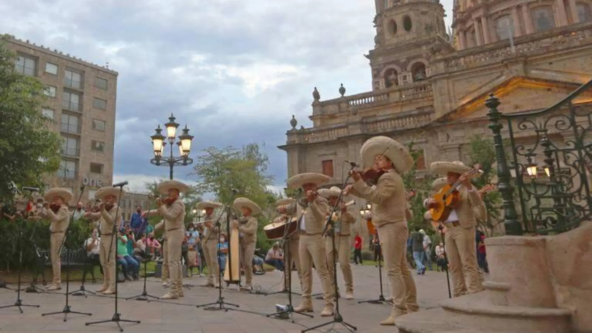 ¿Cómo llegar a Guadalajara desde Puebla-, en carretera y por avión